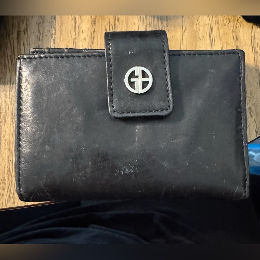 Giani Bernini black leather wallet.
